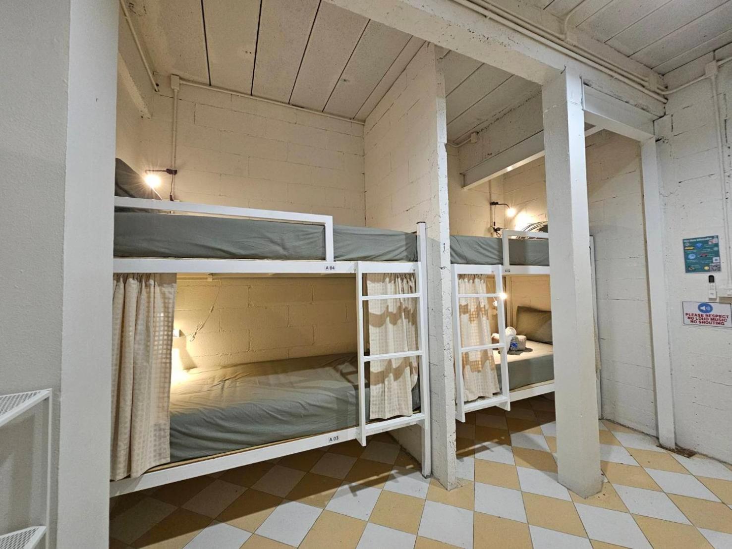 Hao Norn Hostel Thong Sala Esterno foto
