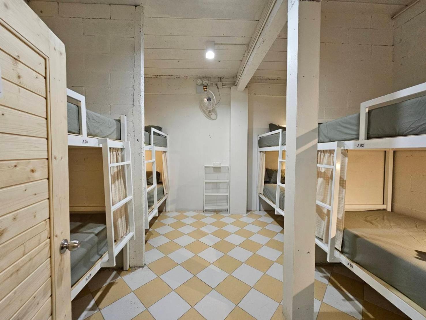 Hao Norn Hostel Thong Sala Esterno foto
