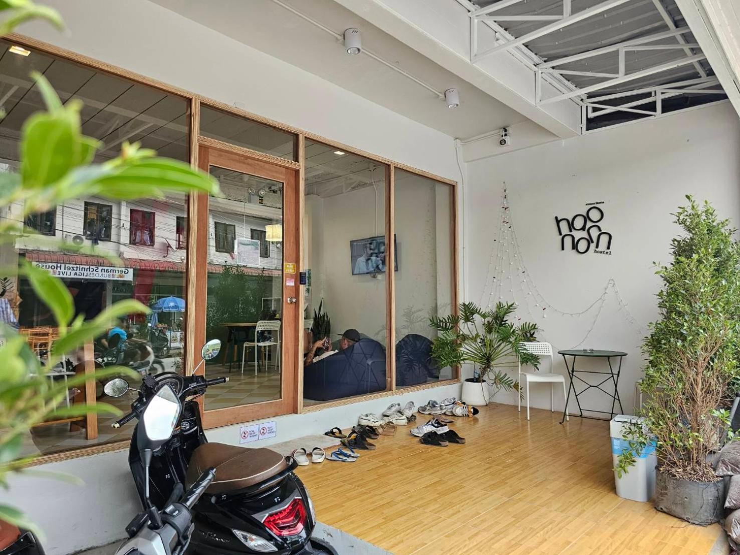 Hao Norn Hostel Thong Sala Esterno foto