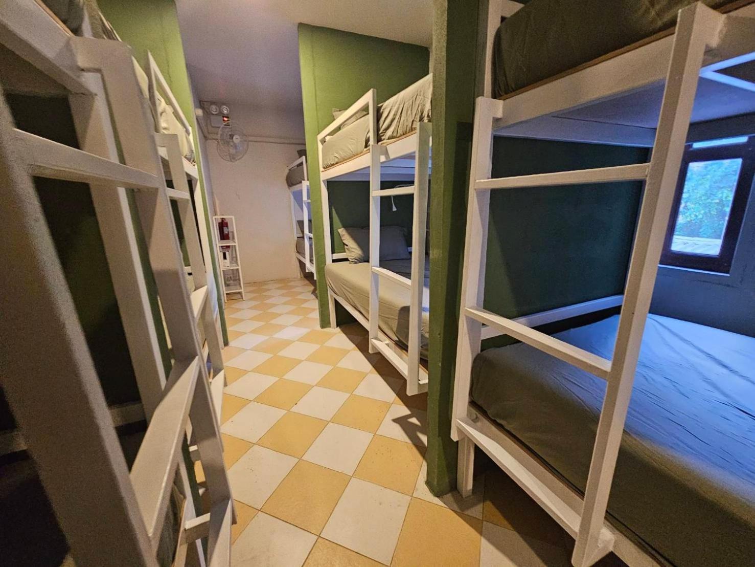Hao Norn Hostel Thong Sala Esterno foto