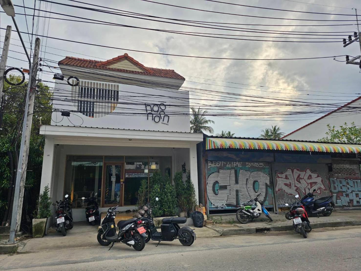 Hao Norn Hostel Thong Sala Esterno foto